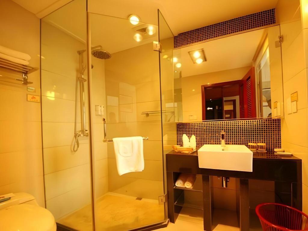 Golden Spring Hotel Lijiang Lijiang  Buitenkant foto