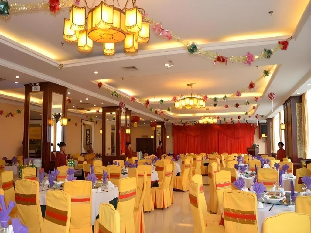 Golden Spring Hotel Lijiang Lijiang  Buitenkant foto