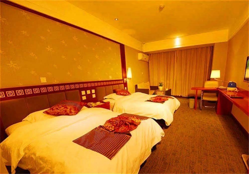Golden Spring Hotel Lijiang Lijiang  Buitenkant foto